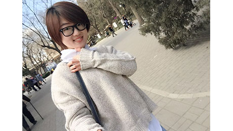 辛娟娟--中国农业大学  硕士
现任董事长秘书，，，，，，，，不是情形顺应自己，，，，，，，，而是自己要跟情形去磨合，，，，，，，，一味地诉苦只能障碍不前，，，，，，，，谢谢资源家人的陪同、勉励和支持，，，，，，，，永远爱你们呦！